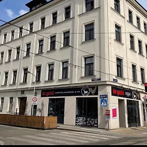 Klimatisiertes Dachgeschoss In Zentrum Wiens Apartment